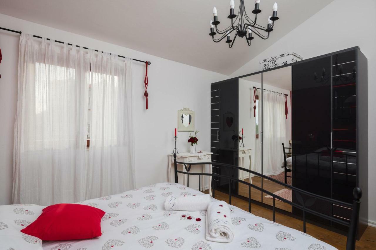 Villa Sunshine Рогозница Екстериор снимка