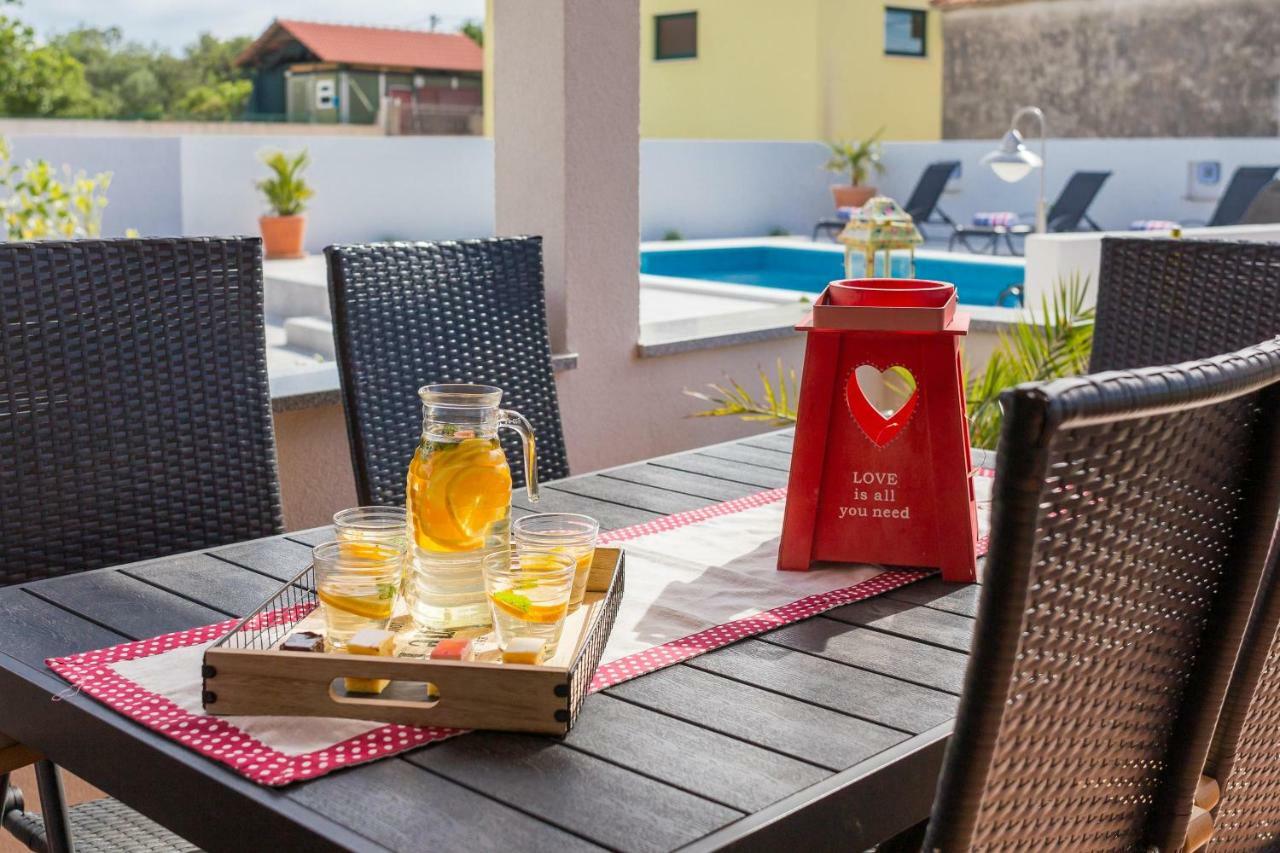 Villa Sunshine Рогозница Екстериор снимка
